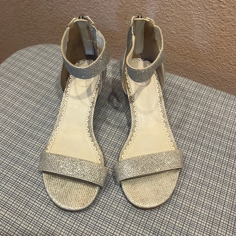 Girls Sz 3 Nordstrom 1901 Silver Sparkly Wedge Heels